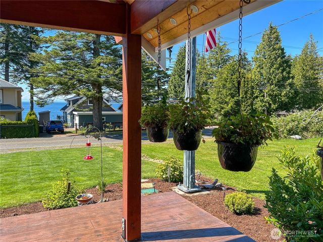 6968 Birch Bay Dr., Blaine, WA 98230