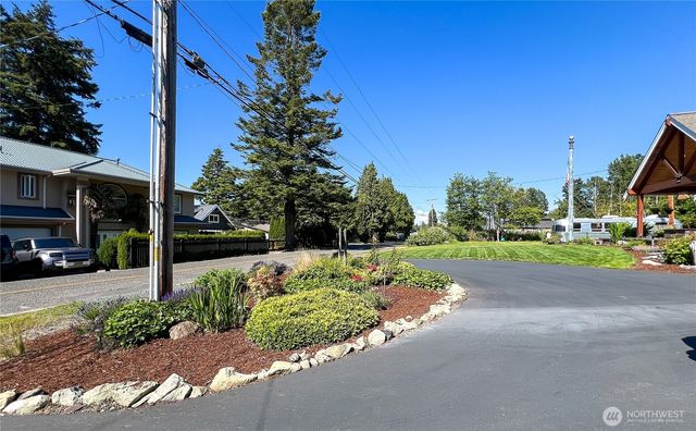 6968 Birch Bay Dr., Blaine, WA 98230