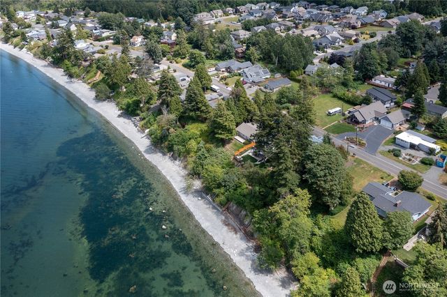 6968 Birch Bay Dr., Blaine, WA 98230