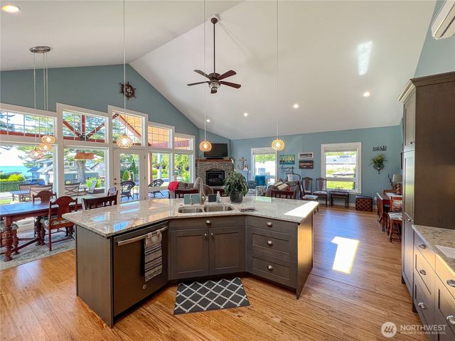 6968 Birch Bay Dr., Blaine, WA 98230