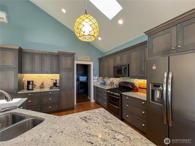 6968 Birch Bay Dr., Blaine, WA 98230