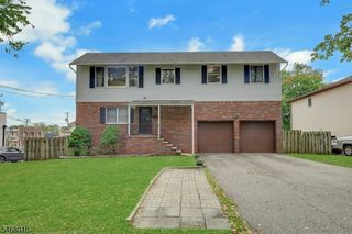 198 Scharer Ave, Northvale Boro, NJ 07647