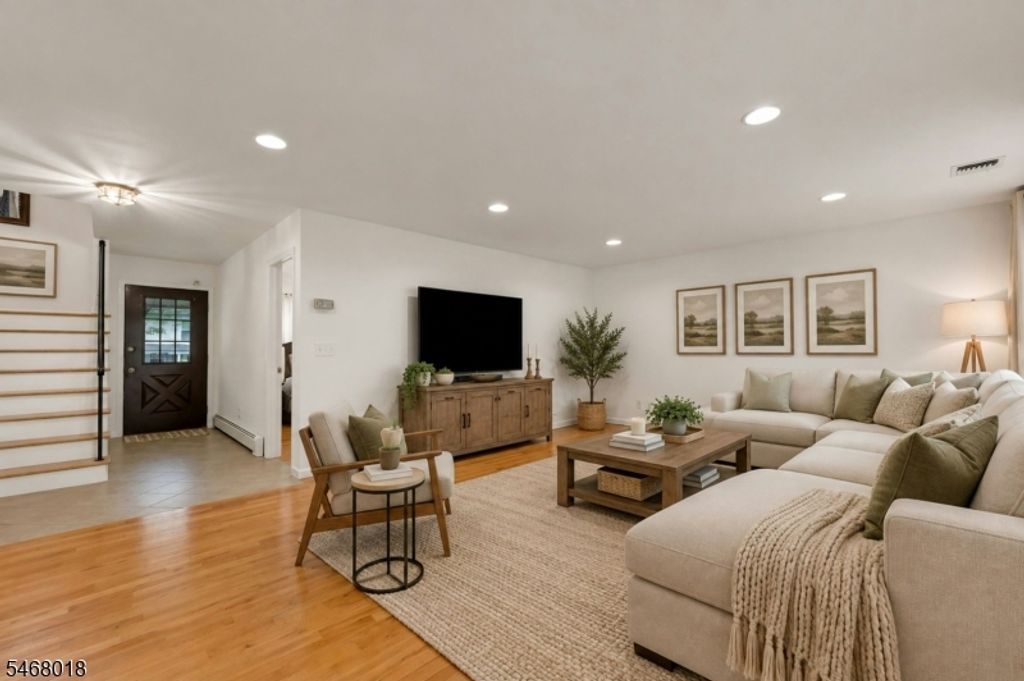 198 Scharer Ave, Northvale Boro, NJ 07647 — photo 4