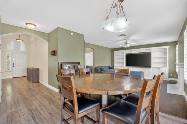 2641 Babson Dr, Elk Grove, CA 95758