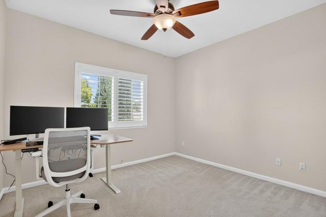 2641 Babson Dr, Elk Grove, CA 95758