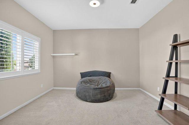 2641 Babson Dr, Elk Grove, CA 95758