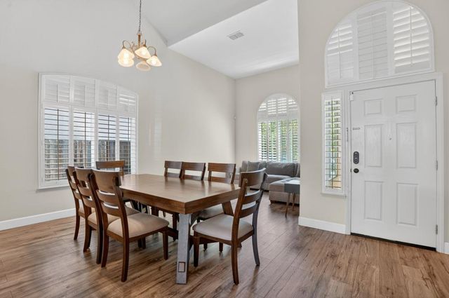 2641 Babson Dr, Elk Grove, CA 95758