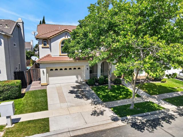 2641 Babson Dr, Elk Grove, CA 95758