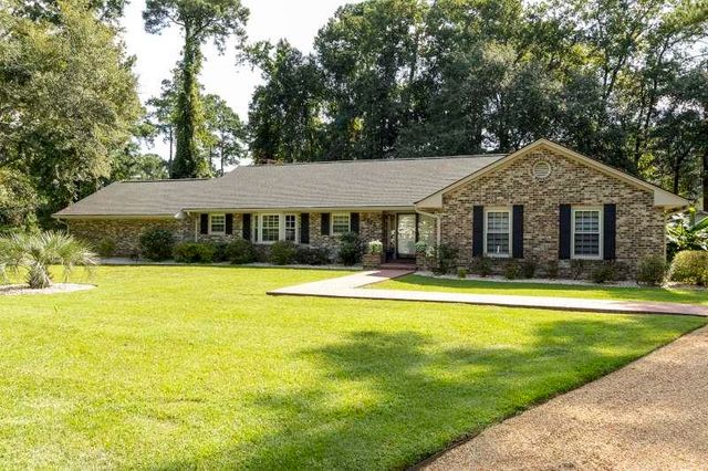 1966 Marion St., Georgetown, SC 29440