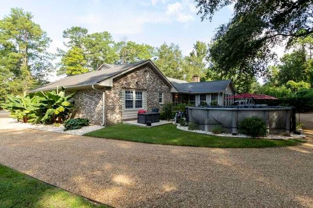 1966 Marion St., Georgetown, SC 29440