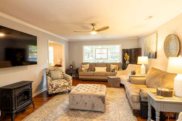 1966 Marion St., Georgetown, SC 29440