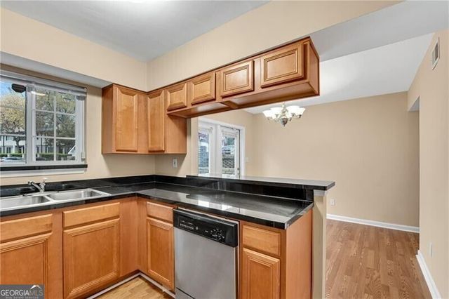 6940 Roswell Road F2, Sandy Springs, GA 30328
