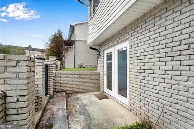 6940 Roswell Road F2, Sandy Springs, GA 30328
