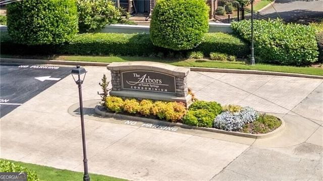 6940 Roswell Road F2, Sandy Springs, GA 30328