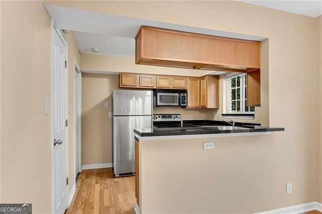6940 Roswell Road F2, Sandy Springs, GA 30328