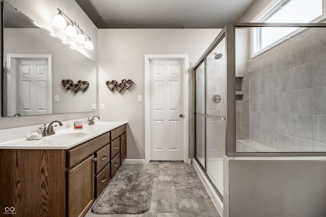 1400 W Springhurst Boulevard, Greenfield, IN 46140