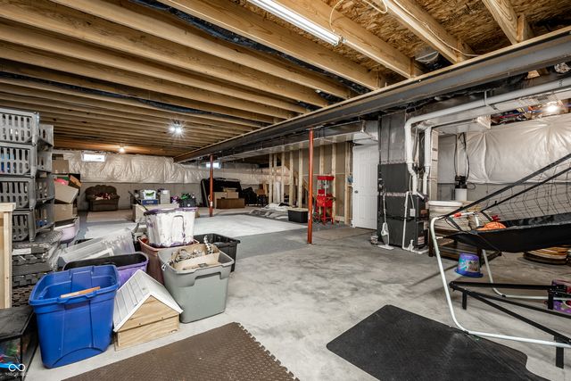 1400 W Springhurst Boulevard, Greenfield, IN 46140