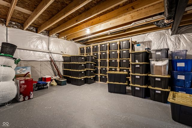 1400 W Springhurst Boulevard, Greenfield, IN 46140