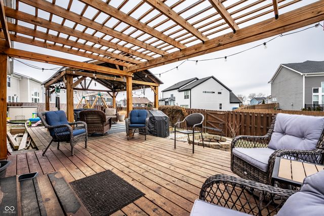 1400 W Springhurst Boulevard, Greenfield, IN 46140