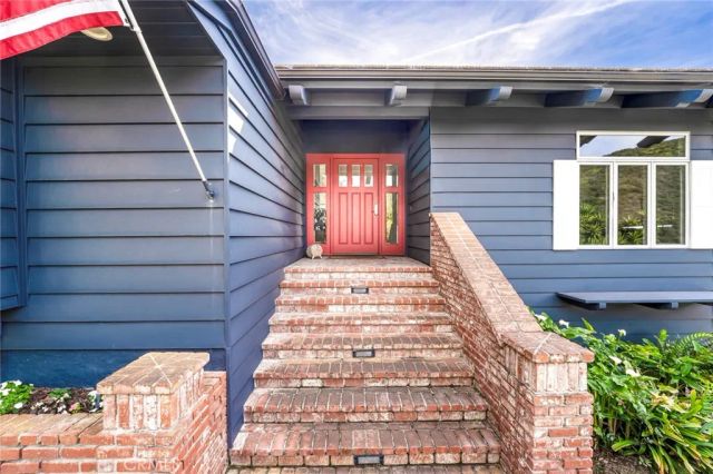 22190 Paseo del Sur, Laguna Beach, CA 92651