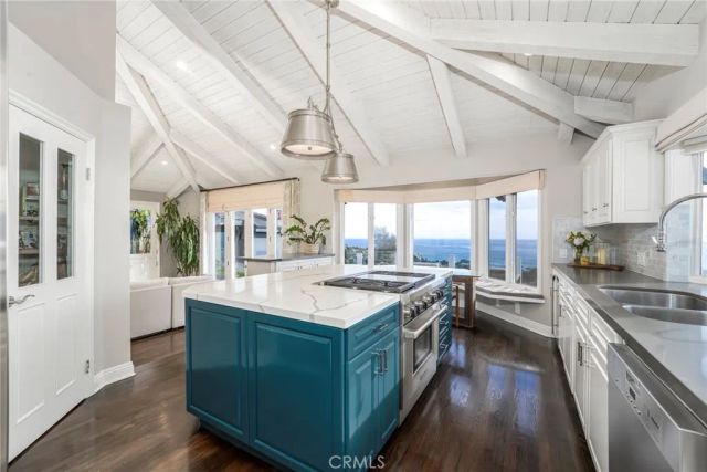 22190 Paseo del Sur, Laguna Beach, CA 92651