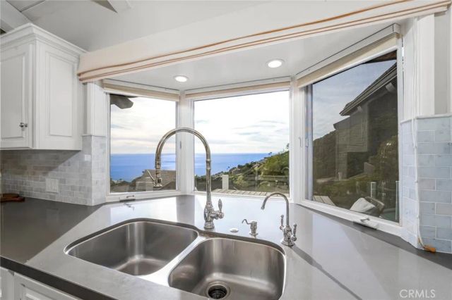 22190 Paseo del Sur, Laguna Beach, CA 92651