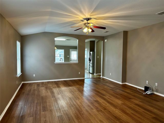 114 Mossy Rock CV, Hutto, TX 78634