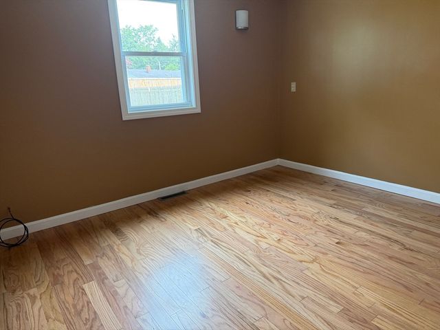 40 Wamsutta Ave., Acushnet, MA 02743