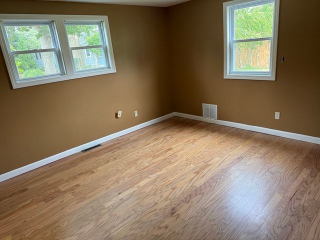 40 Wamsutta Ave., Acushnet, MA 02743