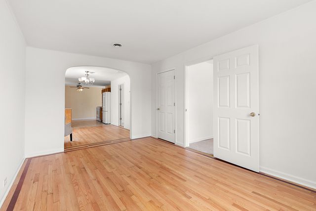 18145 Harlem Avenue, Tinley Park, IL 60477