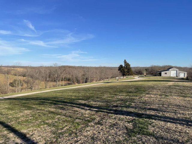 1633 Jessie James Road, Pineville, MO 64856