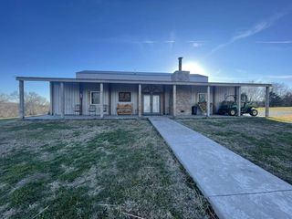1633 Jessie James Road, Pineville, MO 64856