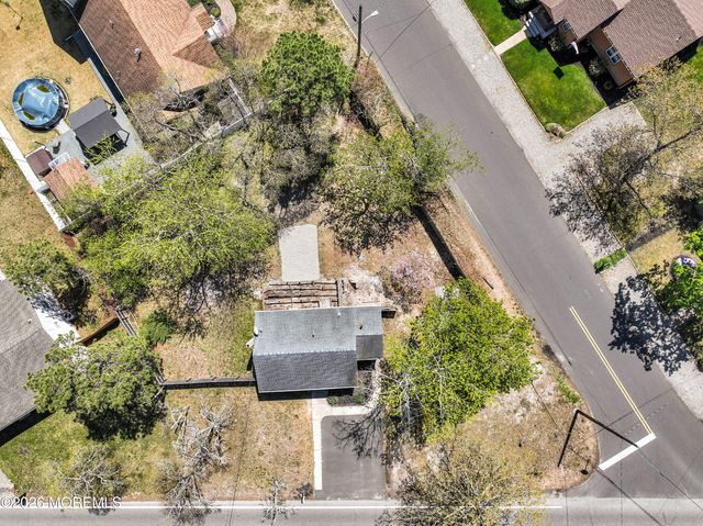 838 Maple Avenue, Brick, NJ 08724