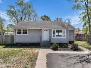 838 Maple Avenue, Brick, NJ 08724