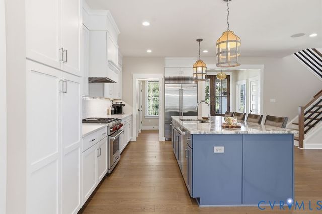 17113 Shoreland Dr, Moseley, VA 23120