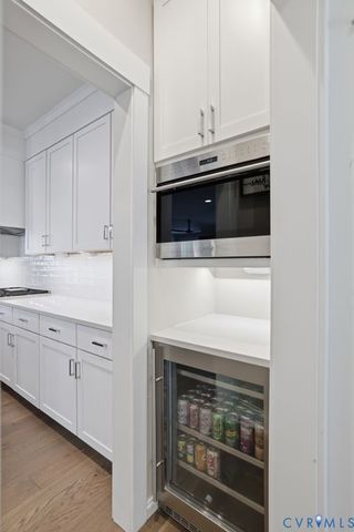 17113 Shoreland Dr, Moseley, VA 23120
