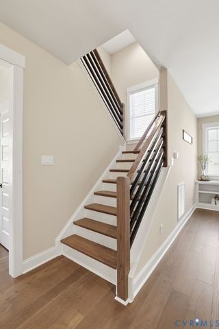 17113 Shoreland Dr, Moseley, VA 23120
