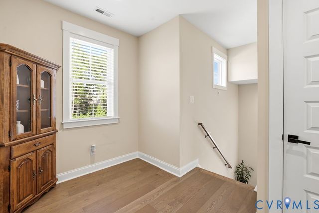17113 Shoreland Dr, Moseley, VA 23120