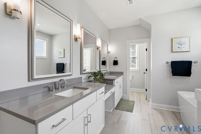 17113 Shoreland Dr, Moseley, VA 23120