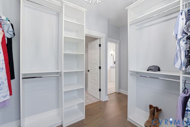 17113 Shoreland Dr, Moseley, VA 23120