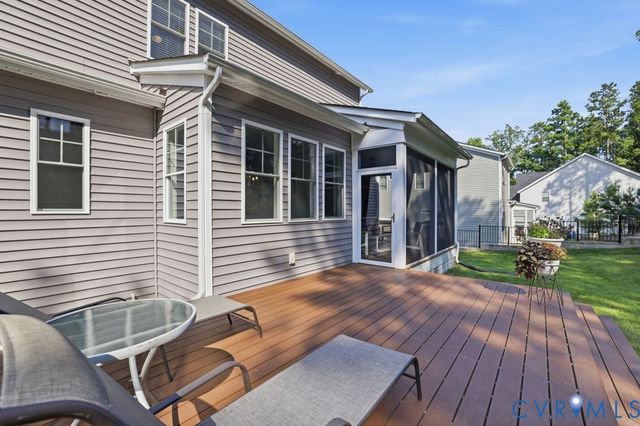 17113 Shoreland Dr, Moseley, VA 23120