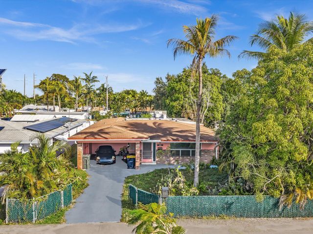 258 SW 8th Street, Dania Beach, FL 33004