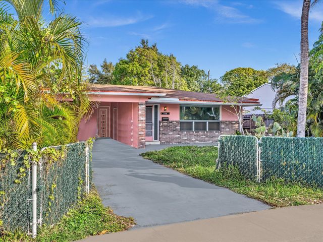 258 SW 8th Street, Dania Beach, FL 33004