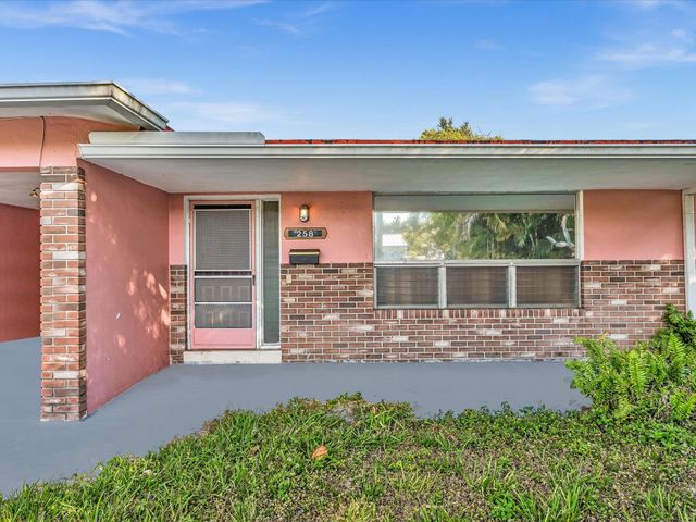 258 SW 8th Street, Dania Beach, FL 33004