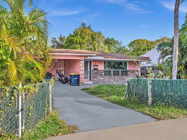 258 SW 8th Street, Dania Beach, FL 33004
