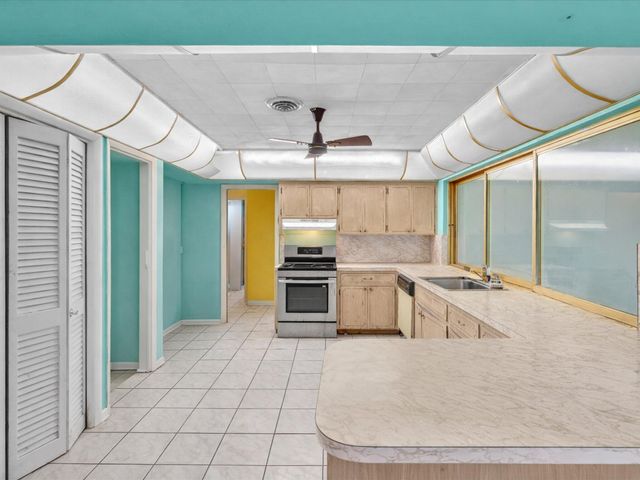 258 SW 8th Street, Dania Beach, FL 33004