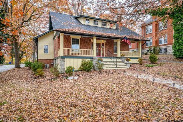 1023 N Main Street, Mount Airy, NC 27030