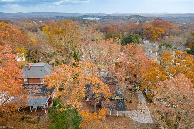 1023 N Main Street, Mount Airy, NC 27030