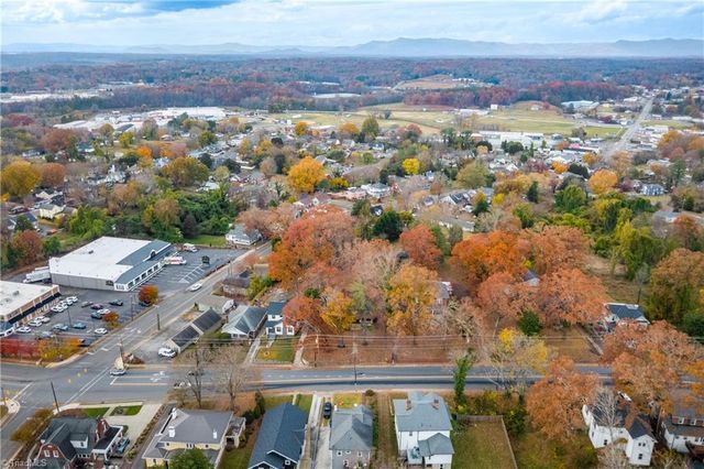 1023 N Main Street, Mount Airy, NC 27030