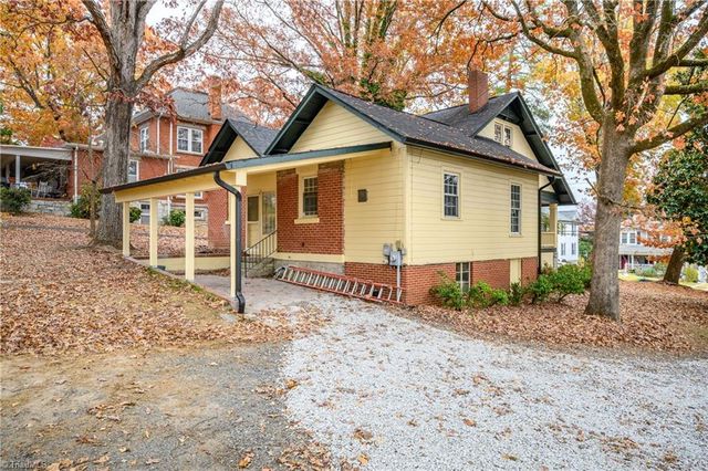 1023 N Main Street, Mount Airy, NC 27030